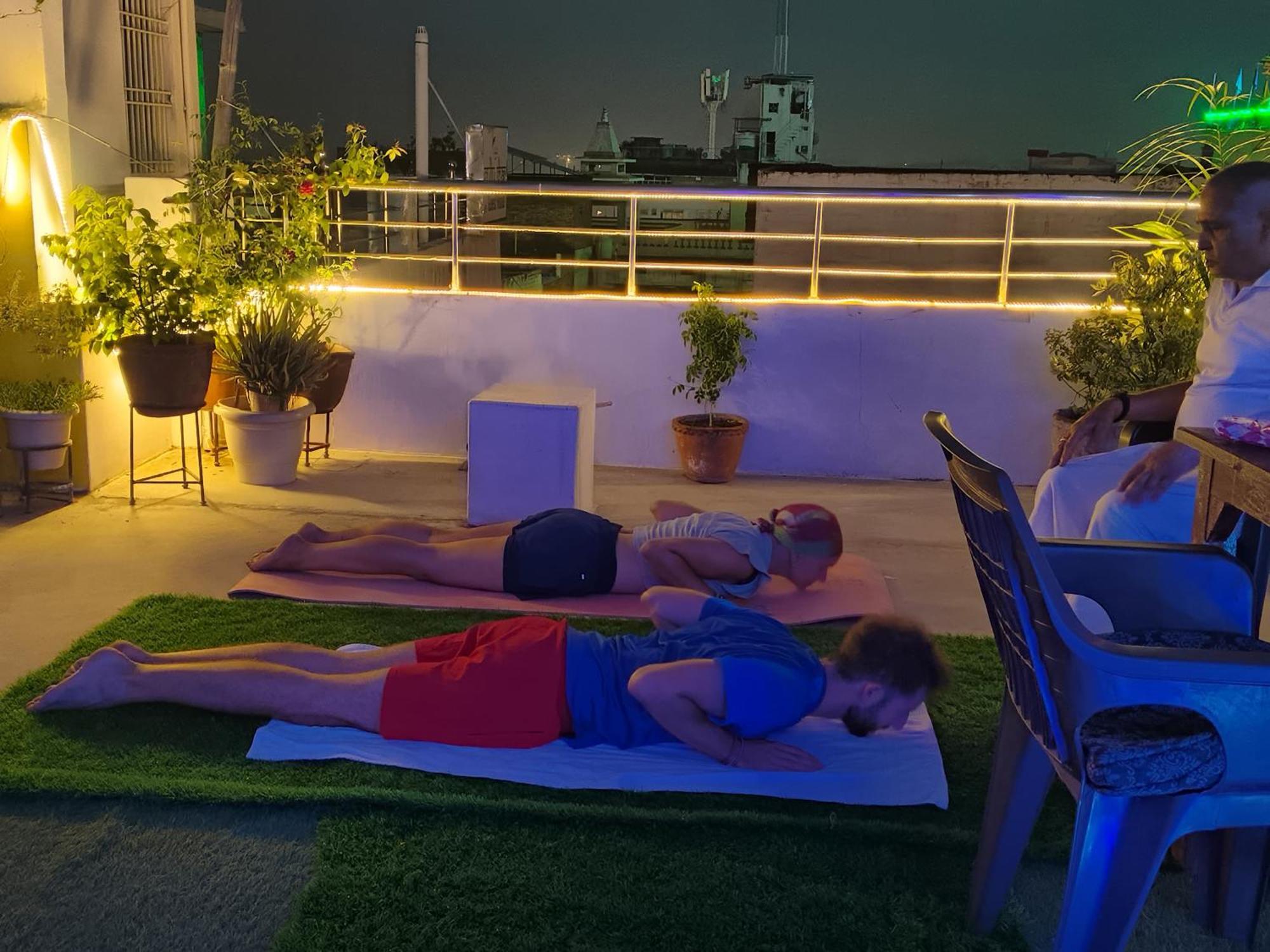 Banaras Paying Guest House Assi Ghat Varanasi Exterior photo